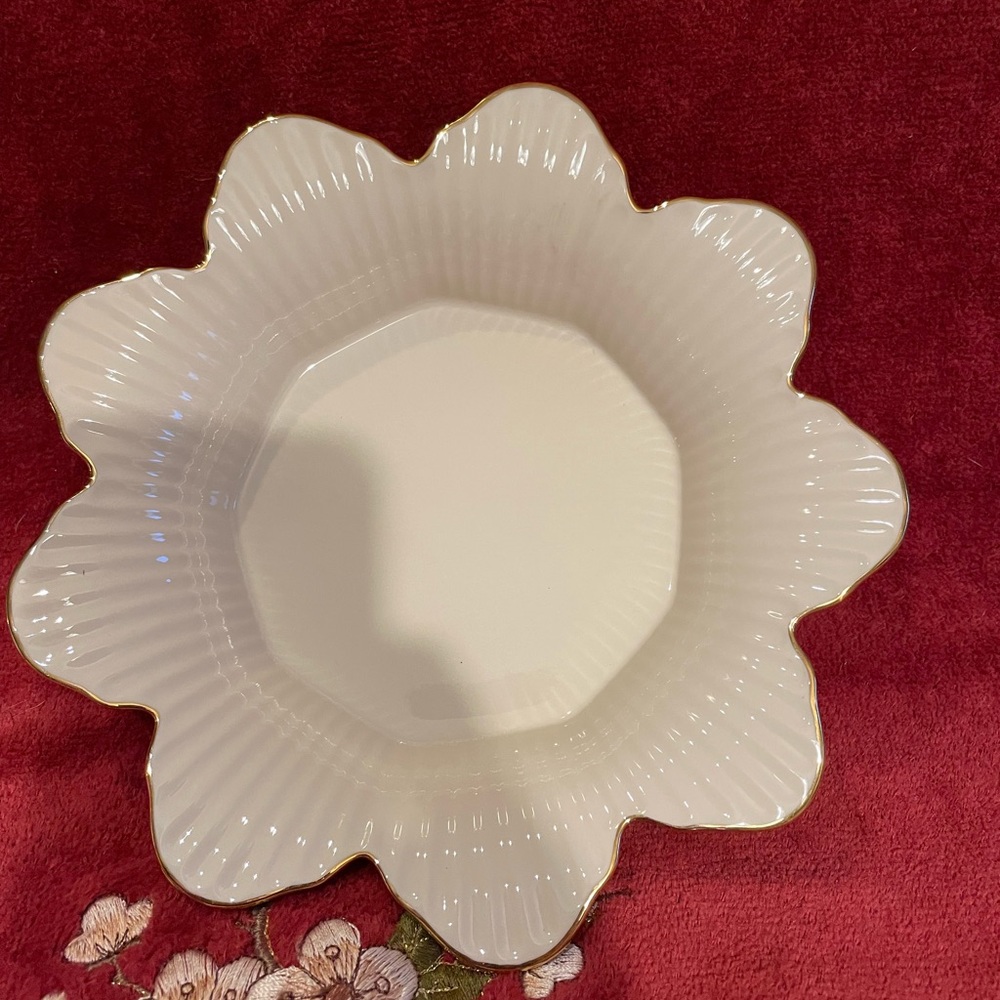 Lenox bowl
